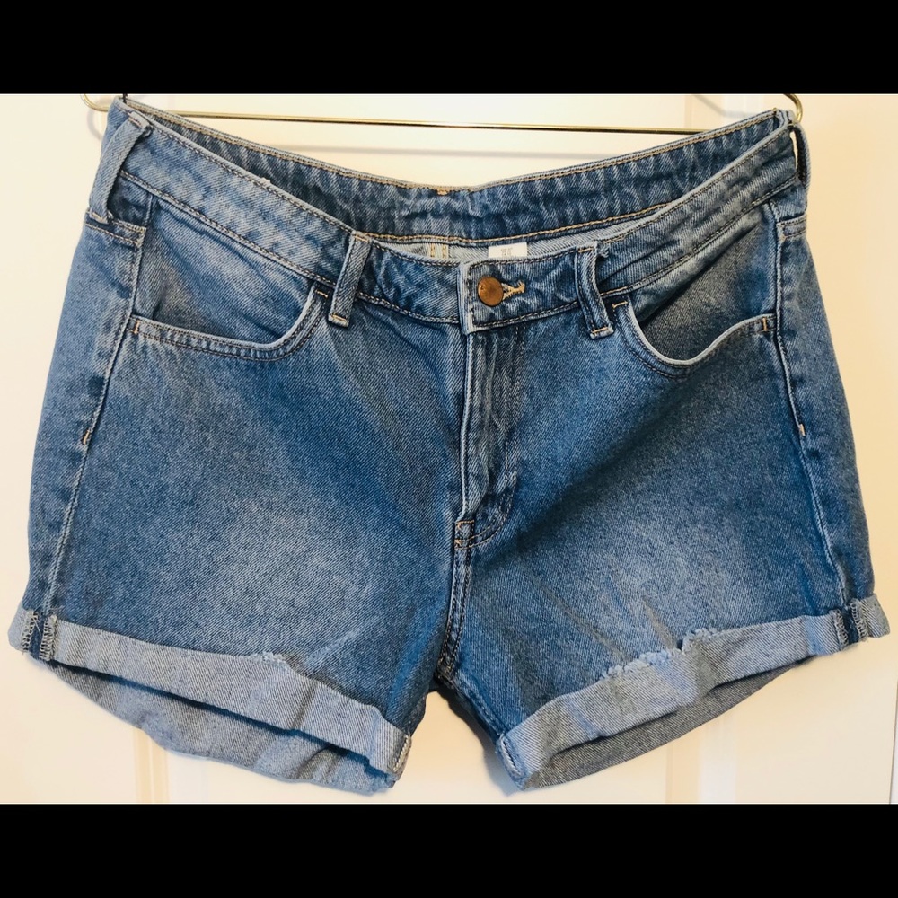 H&M Regular Waist Shorts & Denim
